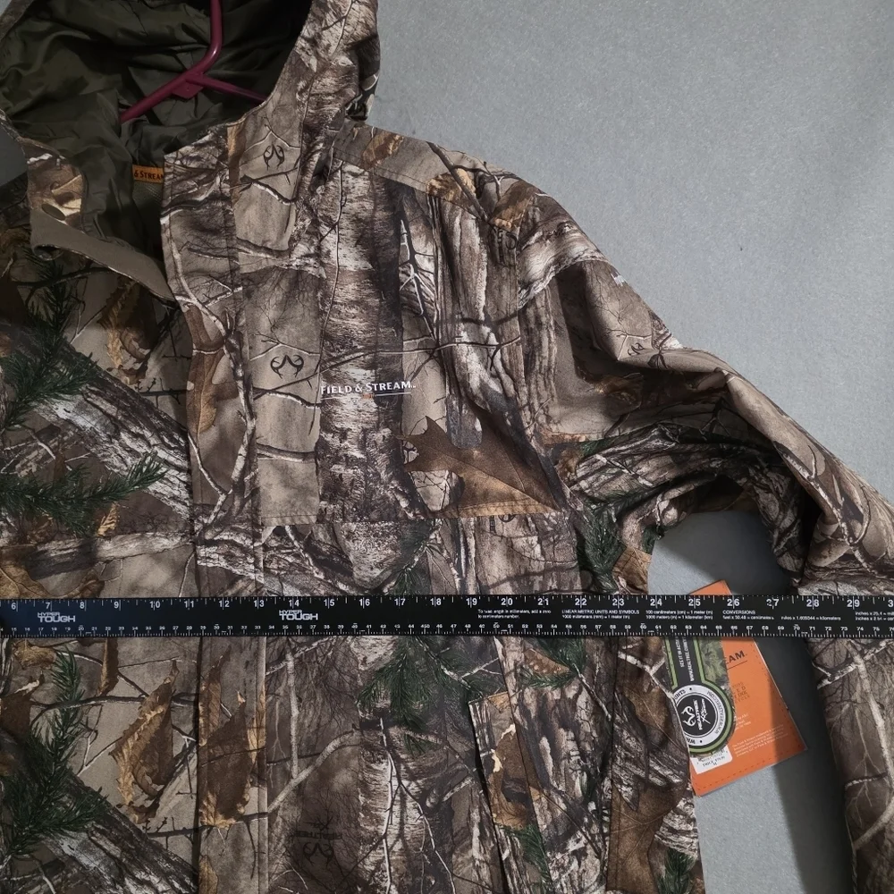 NWT Field & Stream Mens RealTree Hydroproof Camo Rain Jacket Size Medium